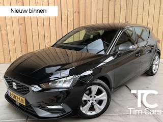 Seat Leon 1.0 TSI FR Business Apple CarPlay/Android Auto | Cruise & climate control | DAB ontvanger | LED verlichting | Navigatiesysteem | Sfeerverlichting | Parkeersensoren achter