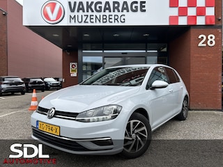 Volkswagen Golf 1.0 TSI Comfortline Business // LED // NAVI + CARPLAY // ADAPTIVE CRUISE // CLIMA // PDC // TREKHAAK!!