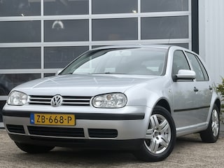Volkswagen Golf 1.6 Oxford 100pk | Automaat | Achteruitrijcamera | Apple Carplay/Android auto | Cruise control | Elektrische ramen voor en achter | Rijdt perfect!