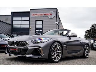 BMW Z4 Roadster M40i First Edition | Harman/Kardon | Frozen grey | LED | Camera | Adaptieve Cruise | HuD | Luxe Leder | NIEUW |