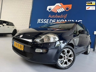 Fiat Punto Evo 0.9 TwinAir Street / bj.2014 / kleur: blauw / airco / sportvelgen / zeer zuinig / APK 10/2027 / NAP met 234556 km.