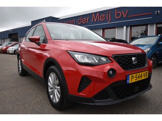 Seat Arona 1.0 TSI Style , TREKHAAK , CLIMATR , CR CONTR , NAVI VIA APP , LMV16 , PDC A ,