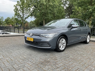 Volkswagen Golf 1.5 TSI 131PK Life Business | LED | Stuur- stoelverw. | ACC | Climate | AppConnect | PDC