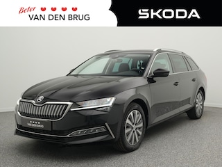 Skoda Superb Combi 1.4 TSI iV Business Edition 218 pk DSG | LED Matrix | Trekhaak | Navigatie | Stoelverwarming V+A | Camera | DAB+ | Lichtmetalen velgen |