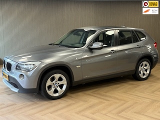 BMW X1 SDrive18i Executive AUT. TREKHAAK PDC NAVIGATIE KEYLESS-GO CRUISE AIRCO