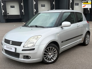 Suzuki Swift 1.5 Exclusive 100PK/SPORTVELGEN/KEYLES/AIRCO/NAP