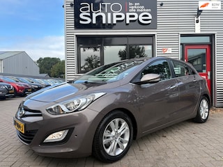 Hyundai i30 1.6 GDI i-Motion -AUTOMAAT-DAB+-CLIMA-CRUISECONTROL-KEYLESS-STOELVERWARMING-5 DEURS-PDC V+A-LICHT + REGENSENSOR-ETC.