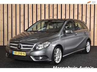 Mercedes-Benz B-klasse 180 Ambition Trekhaak 144dkm Automaat Clima Cruise Stoelverw. PDC + Nwe APK