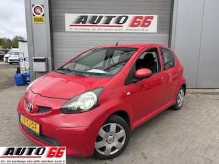 Toyota Aygo 1.0-12V met AIRCO 5 drs APK tot 10-2027