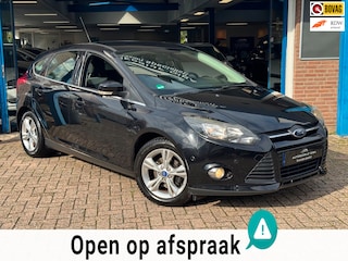Ford Focus 1.0 EcoBoost Trend 2017 ZWART NAVI AIRCO APK NAP!