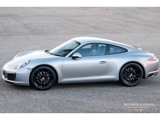 Porsche 911 3.0 Carrera 4 Wide-Body