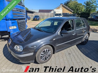 Volkswagen Golf 1.6 8v