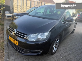 Volkswagen Sharan 2.0 TDI Highline 7p. LEER PARKASS. TOP CONDITIE NAP APK