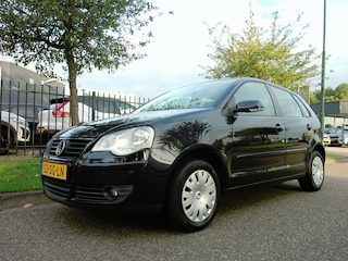 Volkswagen Polo 1.4 55KW Comfortline Airco T-haak Nwe APK