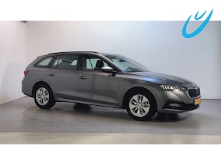 Skoda Octavia Combi 1.5 e-TSI 150pk DSG Business Edition Parkeersensoren Navigatie App-Connect DAB+