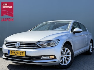 Volkswagen Passat BWJ 2017 | 1.8TSI 180PK Highline AUTOMAAT  | TREKHAAK | STOEL&STUUR VERW | VERW ACHTERBANK | ADAPT. CRUISE | CLIMA | NAVI | PDC | LMV | MULTIFUNCT. STUUR
