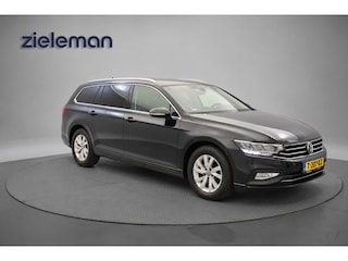 Volkswagen Passat Variant 2.0 TDI Business Automaat - Digitaal Cockpit, Carplay, Camera, Adapt. Cruise