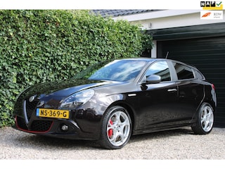 Alfa Romeo Giulietta 1.4 Turbo MultiAir Super | 170 PK | Automaat | Navi | PDC | Cruise