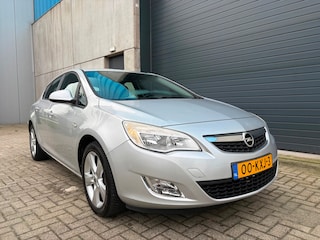 Opel Astra 1.6i Edition AIRCO NAP APK 2010