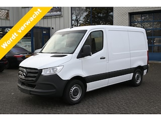 Mercedes-Benz Sprinter 315 CDI L1H1 RWD 10.25 inch MBUX met navigatie en camera, Trekhaak