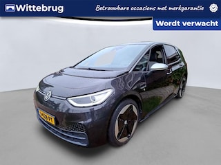 Volkswagen ID.3 204 pk First Max 58 kWh / Panoramadak / Navigatie / LED verlichting / 20"LM velgen / Camera / App-connect trans
