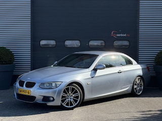 BMW 3-serie Cabrio 320i High Executive M-Sport | Navigatie | Parkeersensoren | Lichtmetalen Velgen | Climate Control |