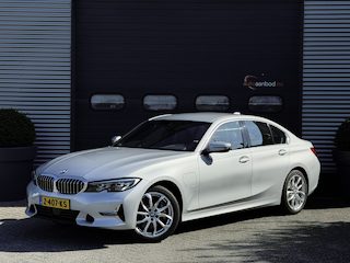 BMW 330e High Executive | Camera | Navigatie | Memory Stoelen | Lederen Bekleding | Stoelverwarming |
