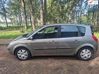 Renault Scénic 2.0-16V Business Line