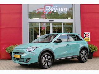 Fiat 600 1.2 110PK Hybrid AUTOMAAT POP | WINTER PACK: VERWAMBARE VOORSTOELEN/VERWARMBARE VOORRUIT | PACK COMFORT: ACHTERUITRIJCAMERA MET DYNAMISCHE HULPLIJNEN/AUDIOSYSTEEM MET 6 SPEAKERS/DRAADLOOS LADEN/KEYLESS ENTRY/NAVIGATIE/PARKEERSENSOREN VOOR EN ACHTER/VERKEERSBORDINFORMATIE | PACK STYLE: 17" LICHTMETALEN VELGEN/HOOGGLANS ZWARTE SPIEGELKAPPEN/VERCHROME OMLIJSTING/LED RICHTINGAANWIJZERS/LED MISTLAMPEN/DASHBOARD IN CARROSSERIEKLEUR | DRAADLOZE APPLE CARPLAY/ANDROID AUTO |