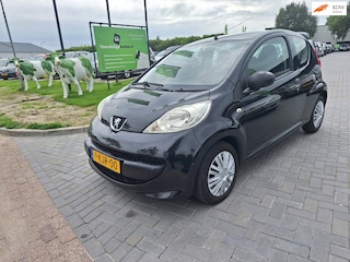 Peugeot 107 1.0-12V XR / Nette auto / APK juni 2027