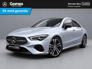 Mercedes-Benz CLA 180 Star Edition Luxury | Night Pakket | Panoramadak | Apple CarPlay | Android Auto | Sfeerverlichting | Stoelverwarming | Parkeersensoren | Achteruitrijcamera | Elektrisch Inklapbare Buitenspiegels