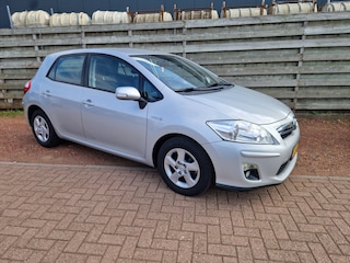Toyota Auris 1.8 Full Hybrid Business