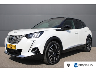 Peugeot 2008 EV GT Pack 50 kWh | Fase 3 laden | SOH 97,50% | Panorama/schuifdak | Lederen bekleding | Stoelverwarming | NL auto |