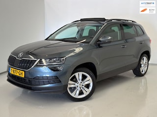 Skoda Karoq 1.5 TSI ACT Style Business / Pano / Trekhaak / ACC