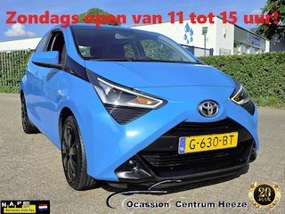 Toyota Aygo 1.0 VVT-i x-Play Lim! 1e Eig! Camera! Carplay! VERWACHT!!
