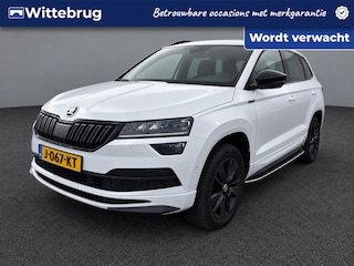 Skoda Karoq 1.5 TSI ACT Sportline Business / Pano / Digitaal dashboard / App connect / Navigatie / Canton sound / Trekhaak /