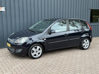 Ford Fiesta 1.6-16V Futura AUTOMAAT!/NAP!/DEALER OND.!/AIRCO!/