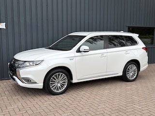 Mitsubishi Outlander 2.4 PHEV Intense+ 112.643 KM!/APPLE CARPLAY!/APK!/