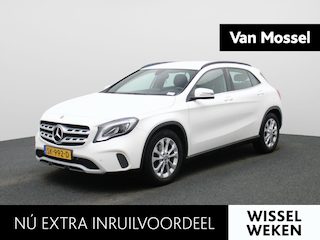 Mercedes-Benz GLA 180 Business Solution | ACHTERUITRIJCAMERA | HALF LEDER INTERIEUR | NAVIGATIE | CLIMATE CONTROL | PARKEERSENSOREN | STOELVERWARMING |