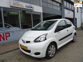 Toyota Aygo 1.0-12V Now