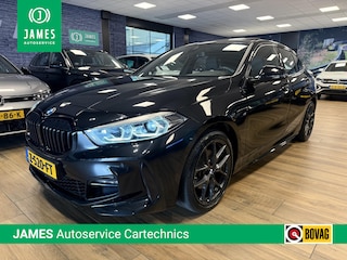 BMW 118i M Sport |LED|PANO|HiFi|Elek. achterklep|Stuur & Stoelverwarming|M Schadow Line|