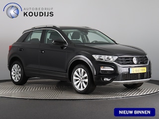 Volkswagen T-Roc 1.5 TSI Style (NL-Auto / ACC / Carplay / Elek. kofferklep / Navi)