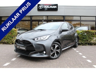 Toyota Yaris 1.5 Hybrid 115 First Edition Comfort Pack | Rijklaar | Blind Spot | Stoel-/stuurverw. | LED | Keyless | Apple/Android | Adap.cruise