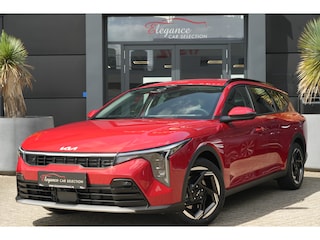 Kia K4 Sportswagon 1.6 T-GDi MHEV GT-Line Launch Edition | 150PK | Navi | Stoelverwarming | Camera | ACC | Kia K4 Sportswagon GT-Line 150 PK Mild Hybrid met 1.6 viercilinder, navigatie, stoelverwarming, achteruitrijcamera, adaptieve cruise control, keyless entry, Apple CarPlay/Android Auto, draadl