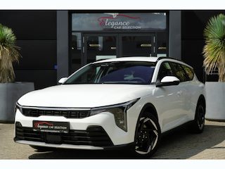 Kia K4 Sportswagon 1.6 T-GDi MHEV GT-Line Launch Edition | 150PK | Navi | Stoelverwarming | Camera | ACC | Kia K4 Sportswagon GT-Line 150 PK Mild Hybrid met 1.6 viercilinder, navigatie, stoelverwarming, achteruitrijcamera, adaptieve cruise control, keyless entry, Apple CarPlay/Android Auto, draadl