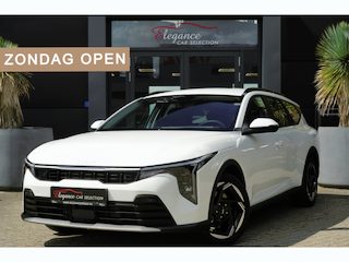 Kia K4 Sportswagon 1.6 T-GDi MHEV GT-Line Launch Edition | 150PK | Navi | Stoelverwarming | Camera | ACC | Kia K4 Sportswagon GT-Line 150 PK Mild Hybrid met 1.6 viercilinder, navigatie, stoelverwarming, achteruitrijcamera, adaptieve cruise control, keyless entry, Apple CarPlay/Android Auto, draadl