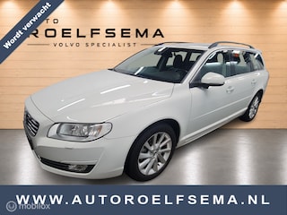 Volvo V70 2.0 T4 Dynamic Edition | Adaptieve Cruise | Trekhaak | Camera | BLISS | Distributieriem V.V. | Dealer Onderhouden | Stuurwielverwarming