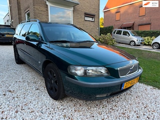 Volvo V70 2.4 T Automaat Nieuwe Distributie&APK.