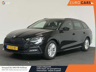 Skoda Octavia Combi 1.0 e-TSI Automaat Sport Business Trekhaak Navigatie Apple Carplay/ Android Auto Parkeersensoren Full led Virtual Cockpit Cruise control Climate control Lichtmetalen velgen Getinte ramen
