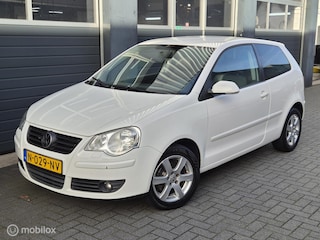 Volkswagen Polo 1.2 Highline | AIRCO | PDC | STOEL.V | ELEK RAMEN |